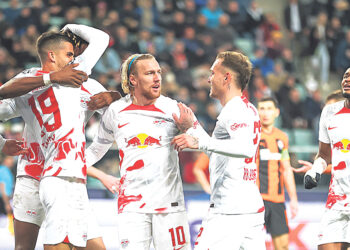 С кем сыграют  немецкие клубы в 1/8 ЛЧ