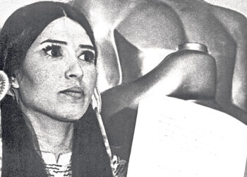 Активистка придумала индейское происхождение