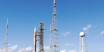 К Луне стартовала  миссия НАСА «Артемида-1»