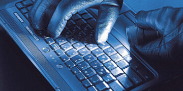 На территории Евросоюза выявлены злоупотребления при слежке