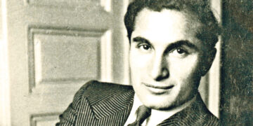 «И опять поёт наш любимец Йозеф Шмидт»