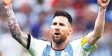 «Золотой мяч» с золотым отливом