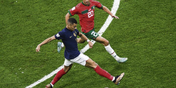 Лео решал, Килиан молчал