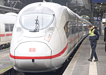 Водород, новые маршруты и тележки: железнодорожные итоги года