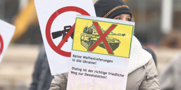 Как пророссийские агенты влияния  пытаются настроить немцев против Украины