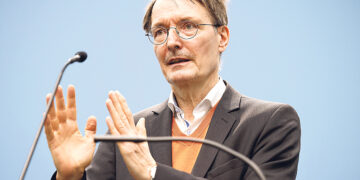 Власти обсуждают «больничную» реформу