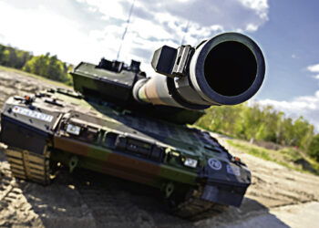 «Леопарды» едва  не загрызли «Светофор»