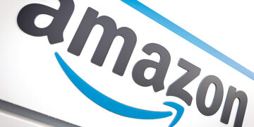 Amazon планирует рекордное сокращение штата