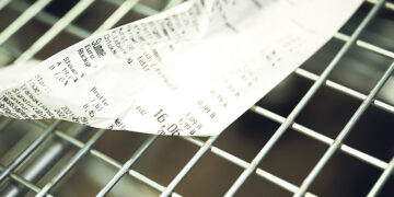 Во Франции магазины  перестанут выдавать чеки