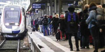 Молодёжи Германии и Франции предложат бесплатные билеты на поезда