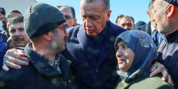 В эпицентре землетрясения – выборы