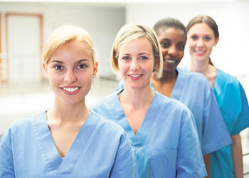 Младшего медицинского персонала стало больше