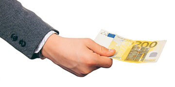 Студенты получат по 200 евро на компенсацию энергоносителей