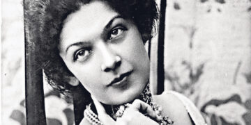 «В России есть три  знаменитости: Поддубный, Горький и Вяльцева…»