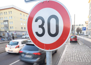 Многие города выступают за снижение скорости до 30 км/ч