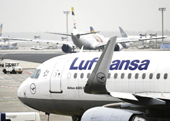 Lufthansa планирует  отменить 34 000 рейсов