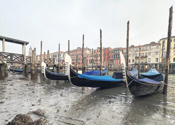 В Венеции пересохли каналы