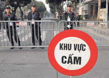 Красный Вьетнам высылает «антивоенных» россиян