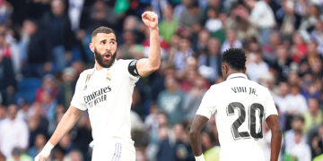 Бензема прибил «Барсу»