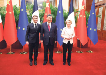 Макрон и фон дер Ляйен посетили Китай