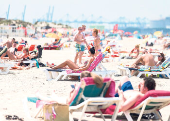 В Нидерландах открыли  метро на пляже