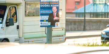 Германия помогает Эрдогану удержать власть