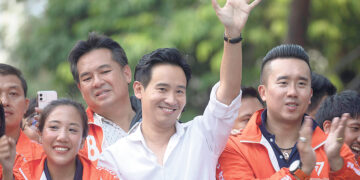 На выборах в Таиланде победила оппозиция