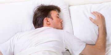 Полежим, поговорим?