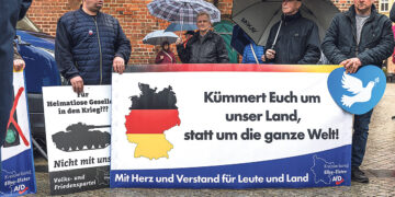 Опрос: правые популисты сравнялись с социал-демократами