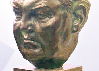 Из Минэкономики забрали  бюст Людвига Эрхарда