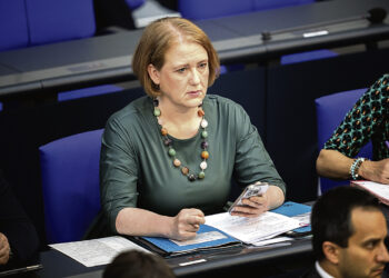 Сокращение выплат родительского пособия