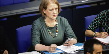 Сокращение выплат родительского пособия