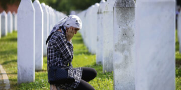 В Сребренице почтили память жертв резни 1995 года