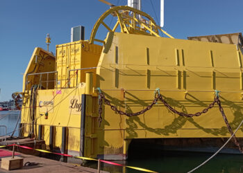 Запущена ветряная турбина в океане