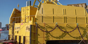 Запущена ветряная турбина в океане