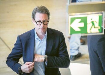 Фантазии министра дороги гражданам