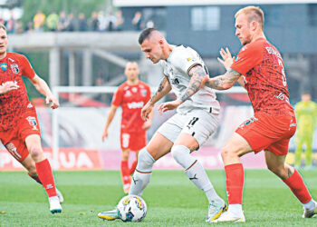 «Горняки» оступились в Ровно