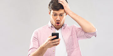 Беззащитные умы миллионов российских зомби стали доступны внешнему управлению