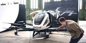 В Бельгии впервые в Европе доставили донорскую кровь дроном