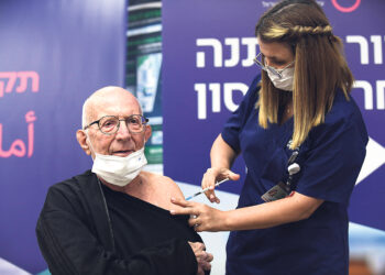 Израиль снова вводит коронавирусные меры