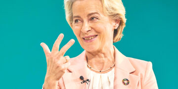 Еврокомиссия анонсировала подготовку к расширению ЕС