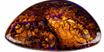 Опал – камень творческих людей