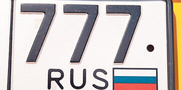 У граждан РФ на границах ЕС продолжат отнимать автомобили