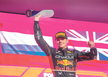 Трёхкратный