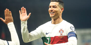 Роналду заработал больше