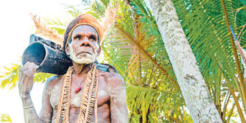 Австралийцы проголосовали  против признания аборигенов