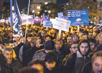 Беженцы требуют от Германии  стать халифатом