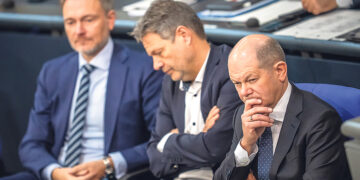 Коалиция осталась без денег