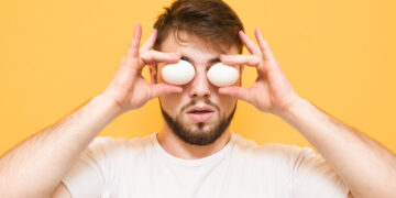 Россиянам зафиксировали яйца