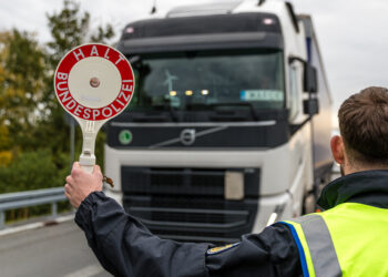 Пограничный контроль Германии с Польшей, Чехией и Швейцарией продлен до весны